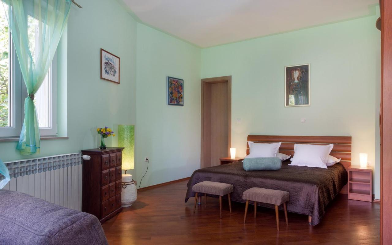 Villa Alesa Tucepi Bagian luar foto